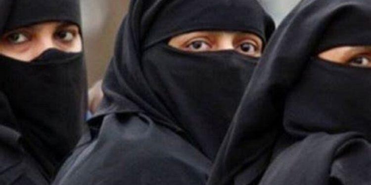 Ελβετία: Απαγορεύει την μπούρκα από το 2025 – Αντιμέτωποι με υψηλό πρόστιμο οι παραβάτες
