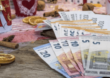 Έκτακτο επίδομα Χριστουγέννων: Στις 20 Δεκεμβρίου οι πληρωμές – Ποιοι θα το λάβουν