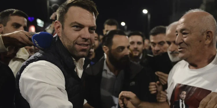 Ντόμινο αποχωρήσεων από τον ΣΥΡΙΖΑ για τον Κασσελάκη: Έφυγαν 4 βουλευτές, ποιοι είναι οι άλλοι 8 που αναμένεται να αποχωρήσουν