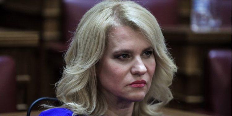 Ραγδαίες εξελίξεις στον ΣΥΡΙΖΑ: Ανεξαρτητοποιήσεις και νέες κινήσεις από την Κουμουνδούρου