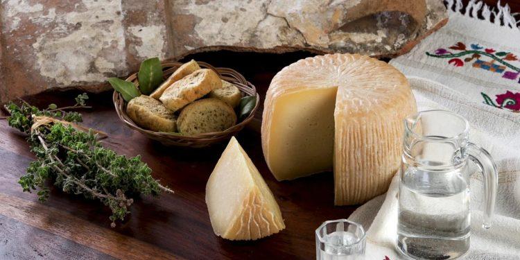 Taste Atlas: 22 ελληνικά τυριά ανάμεσα στα 100 καλύτερα στον κόσμο – Η λίστα