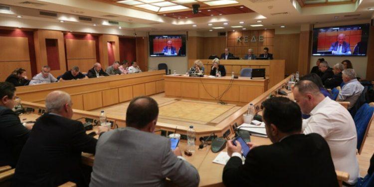 ΟΤΑ: Γιατί καταρρέουν οικονομικά οι δήμοι