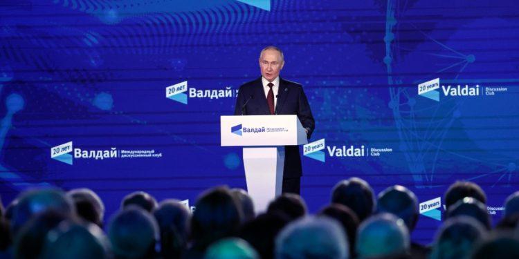 Πούτιν στην πρώτη ομιλία μετά την εκλογή Τραμπ: Διαμορφώνεται μια νέα παγκόσμια τάξη