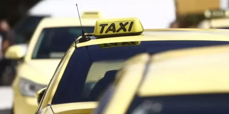 Τέλος Περιόδου Χάριτος για τα POS στα Ταξί: Ξεκινούν Πρόστιμα