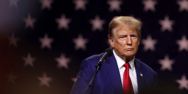 Ο Τραμπ παραμένει υπέρμαχος της επιβολής δασμών – Τί θα γίνει με τον πληθωρισμό;