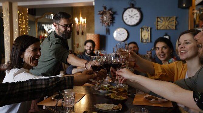 Στην κορυφή των γαστρονομικών προορισμών η Ελλάδα – Ποιες περιοχές ξεχωρίζουν