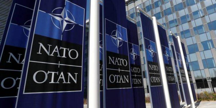 Ουκρανία: Χωρίς Πράσινο Φως για ΝΑΤΟ, Αλλά με Ενισχυμένη Υποστήριξη από τη Συμμαχία