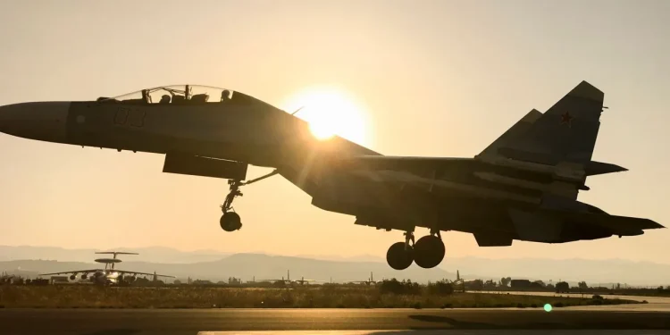 Η Ρωσία αποσύρει δυνάμεις της από την αεροπορική της βάση στη Συρία