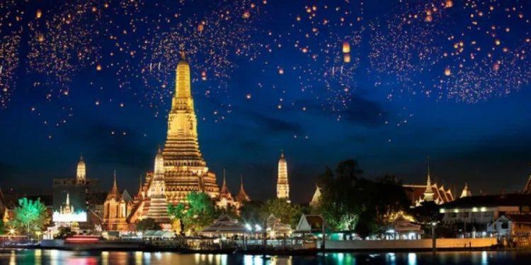 Skyscanner: Οι κορυφαίες πόλεις για ταξίδια την περίοδο των εορτών