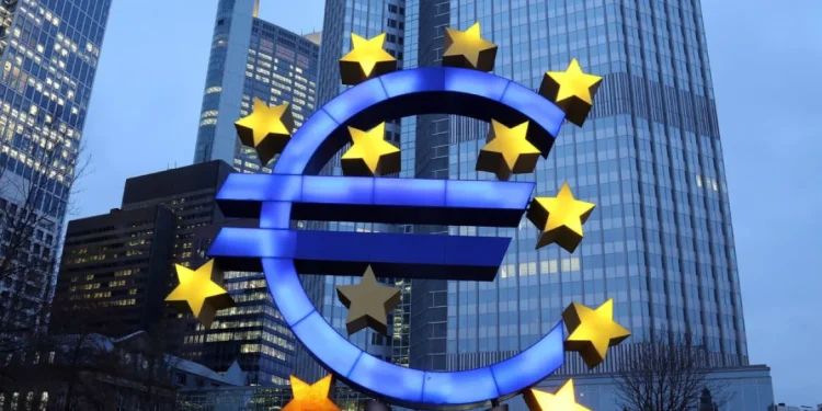 ΕΚΤ: «Καμπανάκι» για τους δασμούς Τραμπ και τις συνέπειες ενός εμπορικού πολέμου