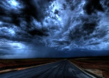 Ο Καιρός Σήμερα: Σε όλη τη χώρα προβλέπονται βροχές και καταιγίδες – Η θερμοκρασία σε Πτώση