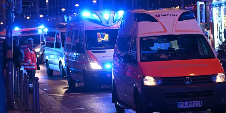 Επίθεση σε χριστουγεννιάτικη αγορά στη Γερμανία: 11 νεκροί και 60 τραυματίες, γράφει η Bild