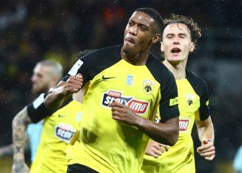 Super League 1: Η ΑΕΚ «Κέρασε» με 4-0 τον Άρη και έπιασε κορυφή – Δείτε τα αποτελέσματα της 13ης αγωνιστικής