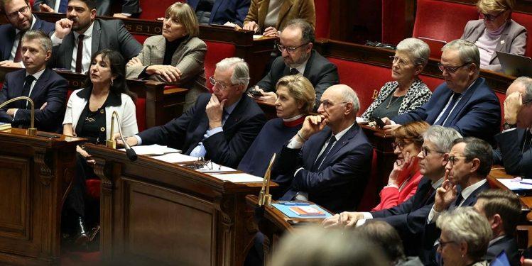 Η πτώση της κυβέρνησης Μπαρνιέ: Πολιτική κρίση στη Γαλλία και το στοίχημα της Ευρώπης