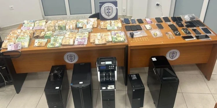 Διάλογοι φωτιά από τη δράση του κυκλώματος στις πολεοδομίες: «20 χιλιάδες όχι παρακάτω»