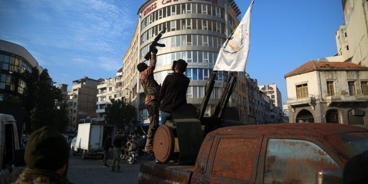 BBC: Ο γεωπολιτικός σεισμός της Συρίας και τα σενάρια της επόμενης μέρας