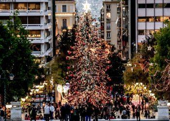 Πρεμιέρα σήμερα του εορταστικού ωραρίου για τα Εμπορικά καταστήματα
