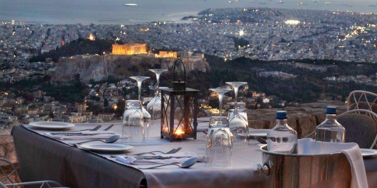 Βραβεία Taste Atlas 2024: Στην κορυφή η ελληνική κουζίνα – Αυτά είναι τα 10 «χρυσά» εδέσματα