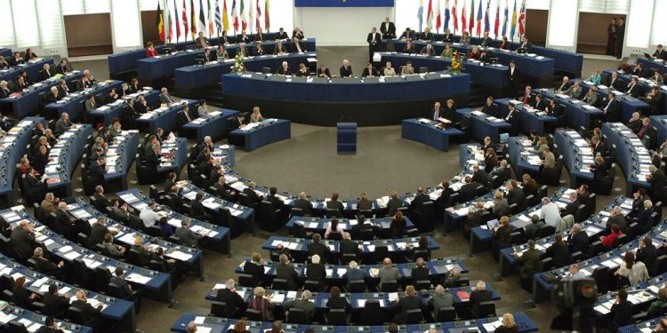 Οι Ευρωβουλευτές του ΠΑΣΟΚ αντιδρούν στις απειλές Ερντογάν κατά των Κούρδων της Συρίας