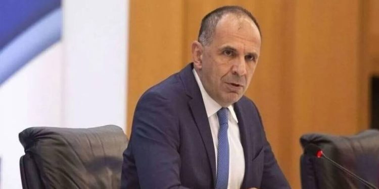 Γεραπετρίτης: «Η Ελλάδα λειτουργεί με βάση το Διεθνές Δίκαιο» – Τι είπε για Συρία και Ελληνοτουρκικά