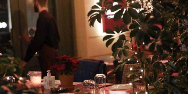 Υποχρεωτικές αργίες Χριστουγέννων, Πρωτοχρονιάς και Θεοφανείων: Αμοιβές και δικαιώματα εργαζομένων