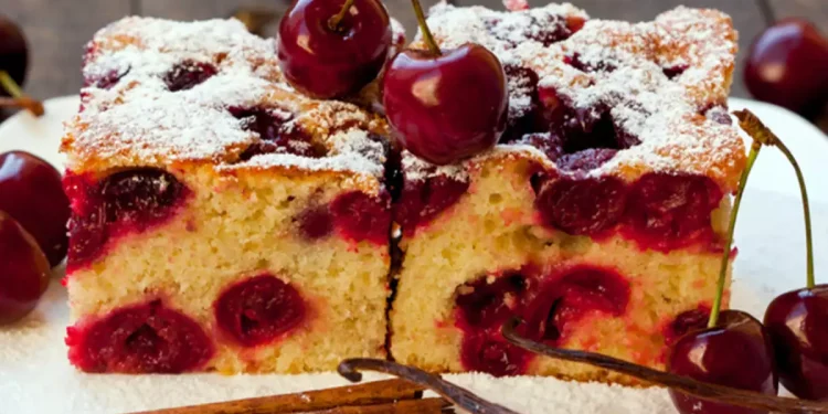 Μίνι Κέικ με Κεράσι: Η Εύκολη Συνταγή που θα Κλέψει τις Εντυπώσεις
