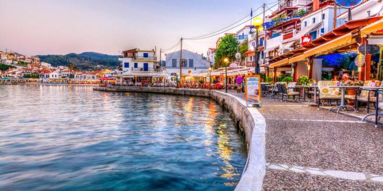 Σάμος: Έκλεισε η τουριστική χρονιά με χαμόγελα για τους επιχειρηματίες – Aισιόδοξα τα μηνύματα για τη νέα σεζόν