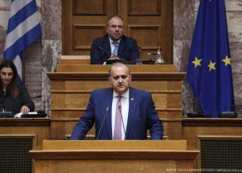 O Nick Larygakis στην παρουσίαση του AHI στη Βουλή. Φωτογραφία: Γραφείο Τύπου Βουλής -Φρόσω Κανελλίδου