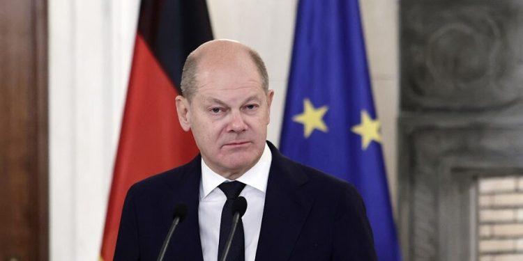 Πολιτικός σεισμός στη Γερμανία: Ψήφος δυσπιστίας «ρίχνει» την κυβέρνηση Σολτς και οδηγεί σε πρόωρες εκλογές