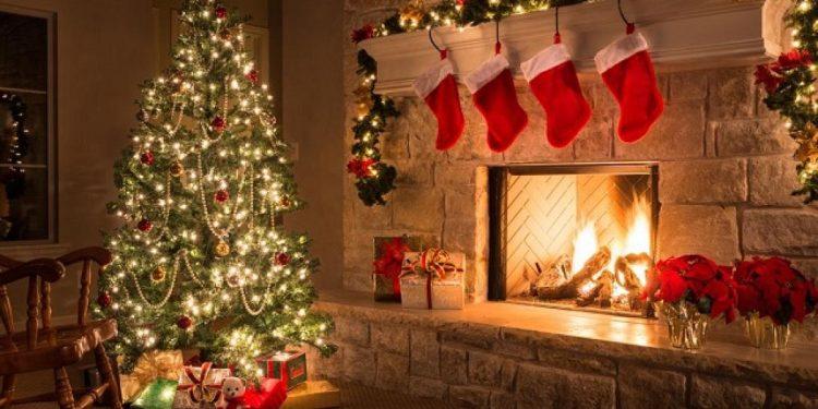 Πίσω από τα λαμπιόνια: Η μαγευτική ιστορία του χριστουγεννιάτικου δέντρου