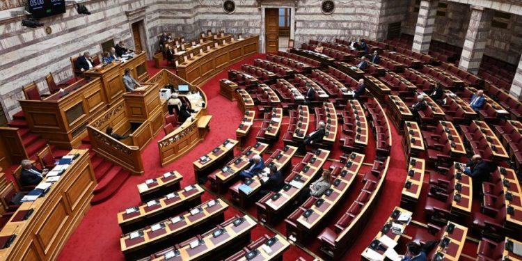Αρχίζει η συζήτηση για τον Προϋπολογισμό 2025: «Μάχη» πέντε ημερών με φόντο την τραπεζική πολιτική, τις μεταρρυθμίσεις και τη δημοσιονομική σταθερότητα
