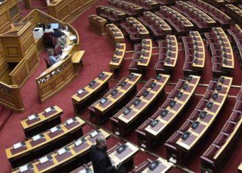 Κορυφώνεται στη Βουλή η συζήτηση για τον Προϋπολογισμό 2025: Αντιπαραθέσεις και πολιτικές δηλώσεις