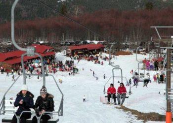 Χιονοδρομικά Κέντρα: «Πληγές» από τον περσινό χειμώνα και συγκρατημένη αισιοδοξία για το 2024