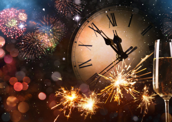 Παραμονή Πρωτοχρονιάς στην Ευρώπη: Μια γιορτινή παράδοση στους δρόμους