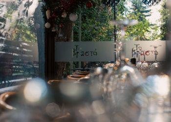 Το Βραστό στο Χαλάνδρι εδώ και 55 χρόνια σερβίρει την καλύτερη κρεατόσουπα της Αθήνας