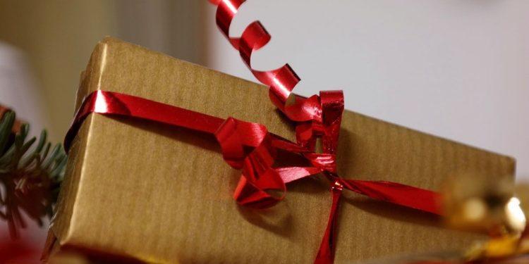 Γιορτές: Δεν θα ξοδέψουν πάνω από €500 οι 8 στους 10