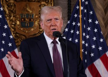 Νταβός: Επιθετική η ρητορική του Τραμπ απέναντι στην Ευρώπη