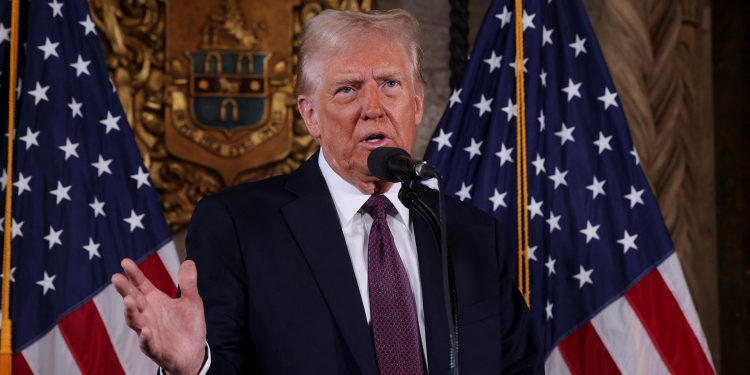 Νταβός: Επιθετική η ρητορική του Τραμπ απέναντι στην Ευρώπη