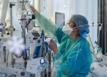 «Ασφυξία» στα νοσοκομεία από αναπνευστικές λοιμώξεις