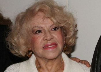 Καίτη Γκρέυ: Έφυγε από τη ζωή η σπουδαία λαϊκή τραγουδίστρια σε ηλικία 100 ετών