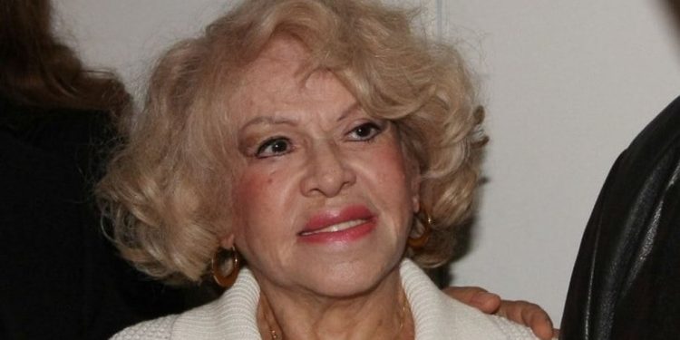 Καίτη Γκρέυ: Έφυγε από τη ζωή η σπουδαία λαϊκή τραγουδίστρια σε ηλικία 100 ετών
