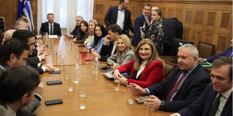 Συνεδριάζει η ΚΟ του ΠΑΣΟΚ για την εκλογή Προέδρου της Βουλής