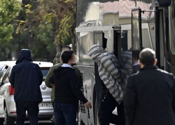 Αποκάλυψη δικτύου διαφθοράς: Εμπλοκή αστυνομικών και πυροσβεστών σε παράνομες δραστηριότητες