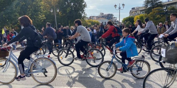 Συνεργασία μεταξύ ΚΕΔΕ και υπουργείων για ανάπτυξη του ποδηλατικού τουρισμού
