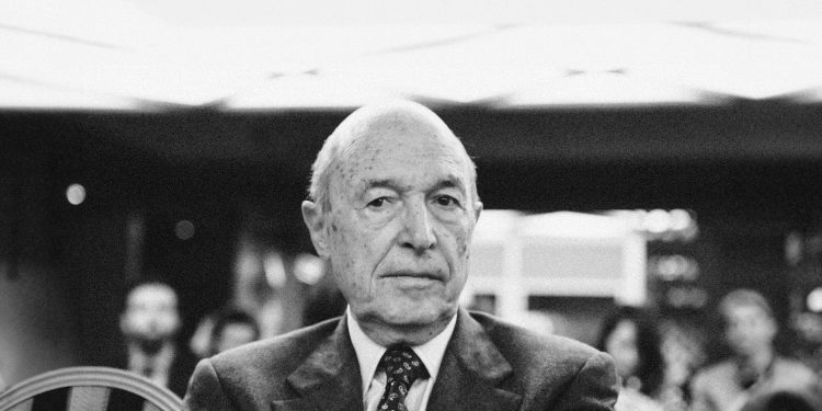 Πέθανε ο πρώην πρωθυπουργός,  Κώστας Σημίτης