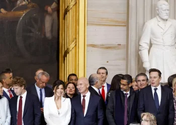 Ντόναλντ Τραμπ: Οι πλούσιοι και διάσημοι που έδωσαν το παρών στην ορκωμοσία του 47ου προέδρου των ΗΠΑ