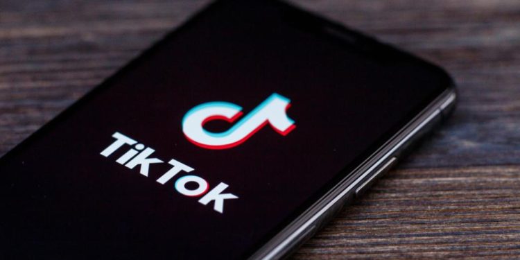 Απαγόρευση του TikTok στις ΗΠΑ: Τι προβλέπει ο νέος νόμος και οι επόμενες κινήσεις της κυβέρνησης Τραμπ