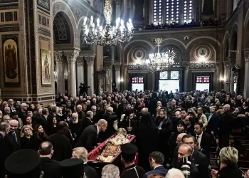 Αρχιεπίσκοπος Αναστάσιος: Έως τις 10:00 το πρωί το λαϊκό προσκύνημα