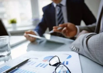 Επιχειρήσεις στην Ελλάδα το 2024: Έτος ρεκόρ οι νέες εγγραφές στο ΓΕΜΗ