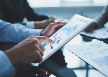 Νέο πρόγραμμα επιχειρηματικότητας για ανέργους 30-59 ετών: Πότε λήγει η προθεσμία αιτήσεων